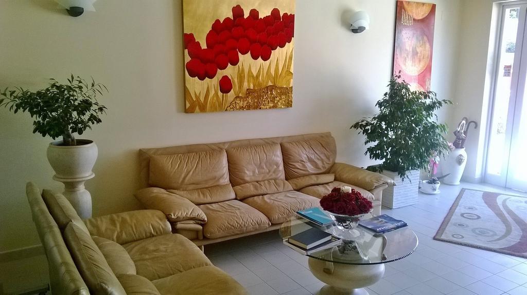 Hotel Ginevra Poggiomarino エクステリア 写真
