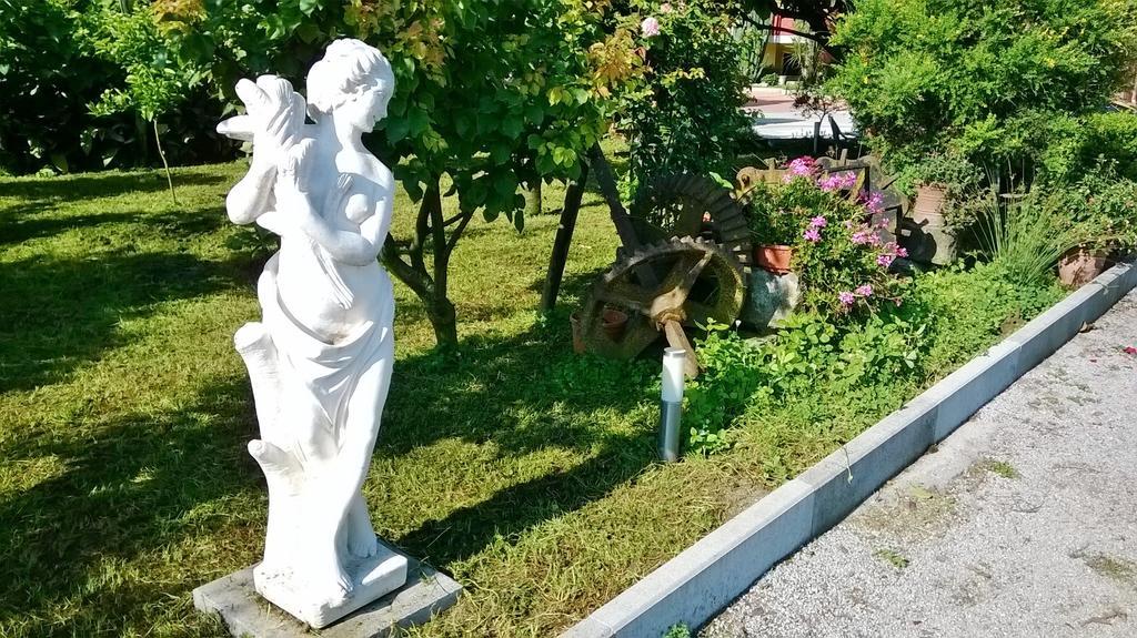 Hotel Ginevra Poggiomarino エクステリア 写真