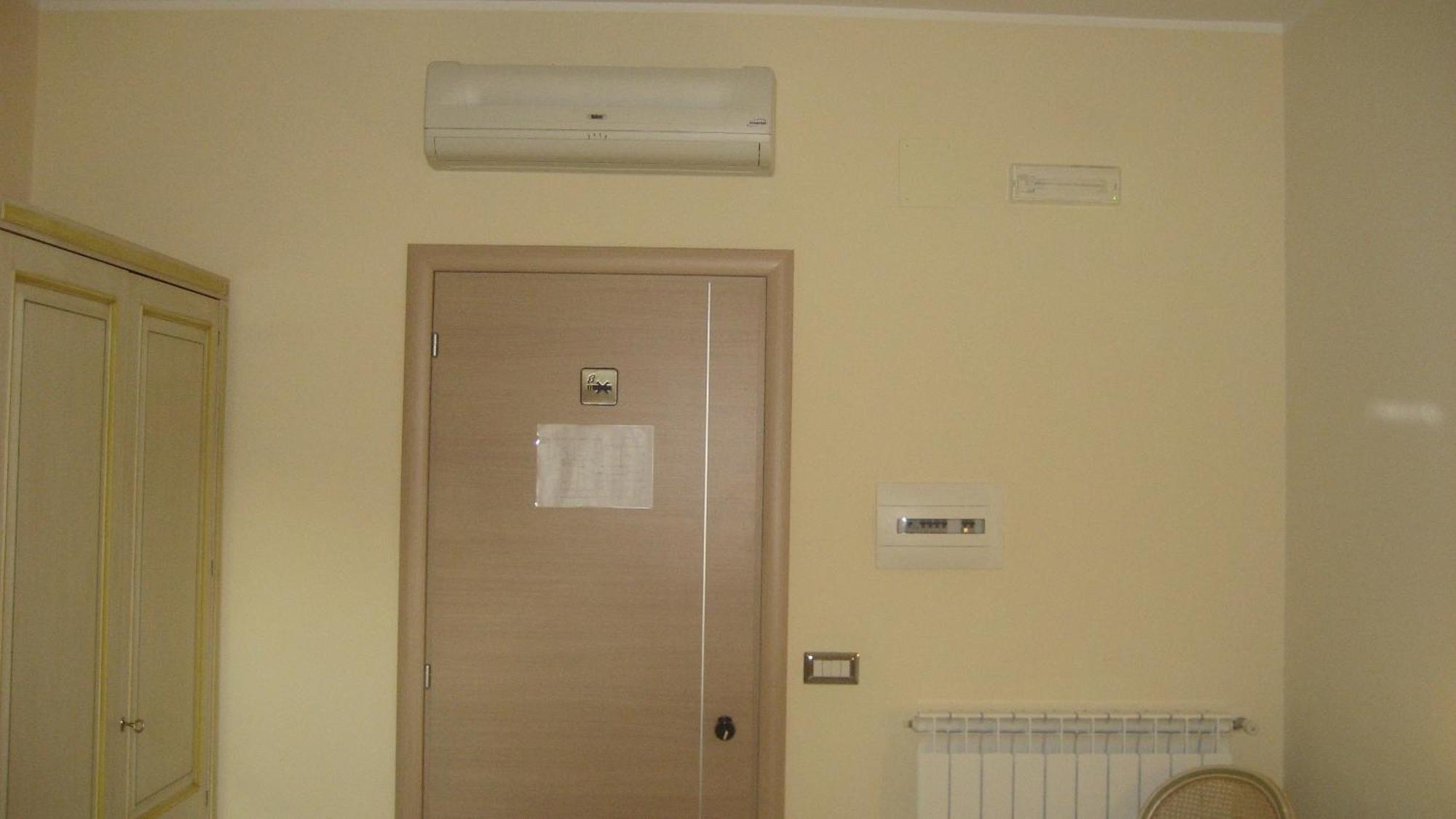 Hotel Ginevra Poggiomarino エクステリア 写真