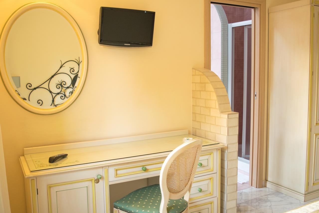Hotel Ginevra Poggiomarino エクステリア 写真